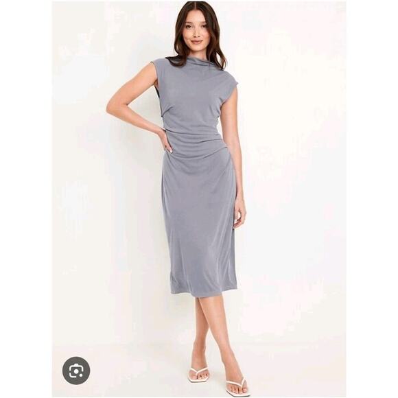 Old Navy Gray Ruched Fitted Neutral Minimalist Contemporary Midi Dress Size 2X - Picture 2 of 8